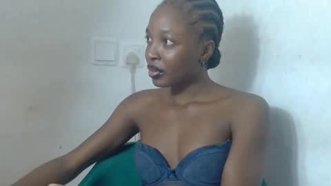 baddiebitchx online show from June 25, 8:19 am