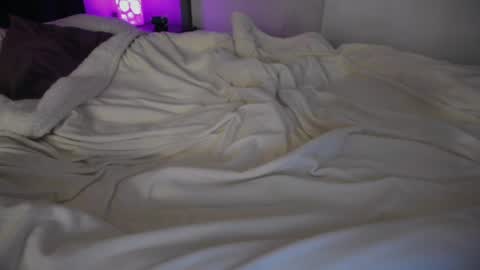 Jade online show from May 5, 4:19 am