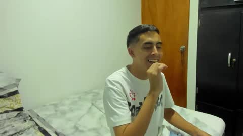 Juan Help us reach 100 likes online show from September 10, 1:50 am