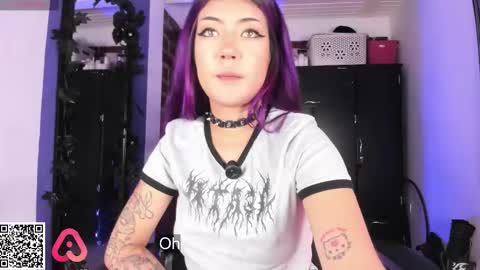        Please help me to reach 100 thumbs up online show from February 25, 8:01 pm