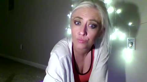 baebirdyz online show from September 27, 9:40 am