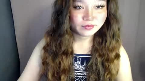 april online show from November 7, 9:34 am