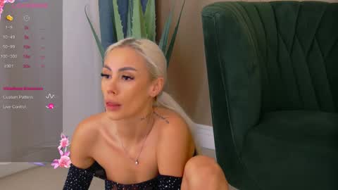 bailey_rush online show from November 17, 4:42 pm