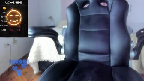 IM BAILEY online show from February 17, 11:22 pm