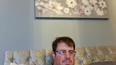 Snapshot of baker_big_boy chatting on October 21, 3:27 pm baker_big_boy online show from October 21, 3:27 pm