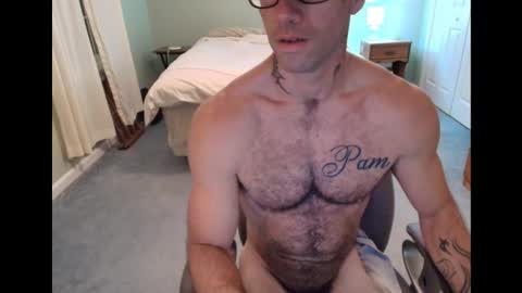 Snapshot of bam14680 chatting on February 17, 12:10 am bam14680 online show from February 17, 12:10 am