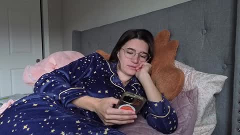 bambifarrina online show from November 8, 5:27 pm