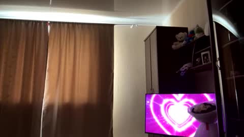 Jene online show from February 17, 8:57 am