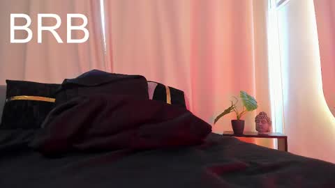 Snapshot of bambiiqueen chatting on February 27, 3:48 pm Bambi online show from February 27, 3:48 pm