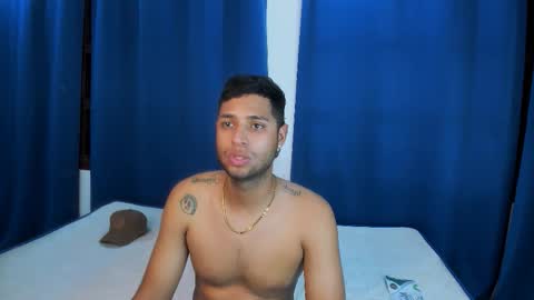 Snapshot of bamby_kitty chatting on October 13, 4:58 am cataliana online show from October 13, 4:58 am