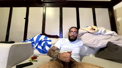 bandzz2333 online show from April 17, 9:28 pm