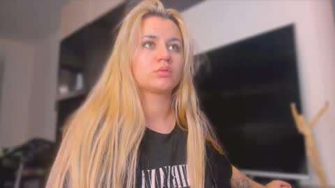 barbarasiren online show from November 17, 12:46 am