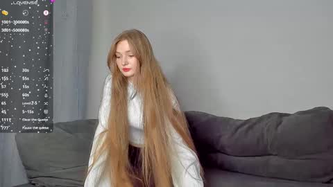 Kendall online show from November 18, 8:01 pm