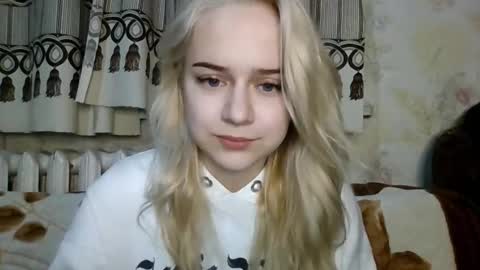 barbie___girl online show from January 12, 4:25 pm