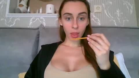 Kate online show from March 12, 9:34 am