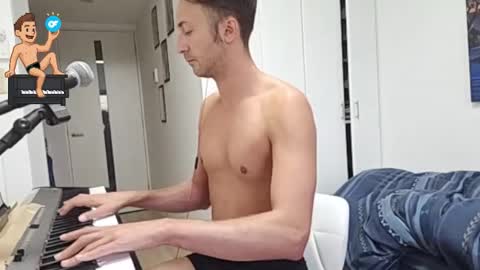 Snapshot of barebritpianist chatting on September 25, 7:59 am BareBritPianist online show from September 25, 7:59 am