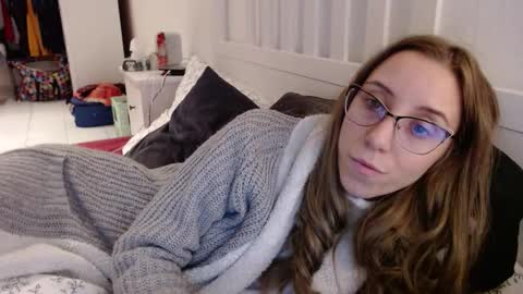 Lena online show from December 2, 6:17 pm