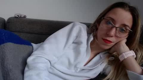 Lena online show from April 17, 9:22 am