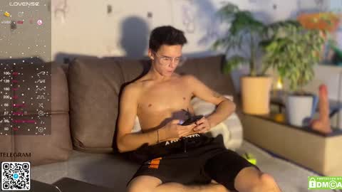 Fansly  Barney  and Kevin T  online show from November 13, 6:16 am