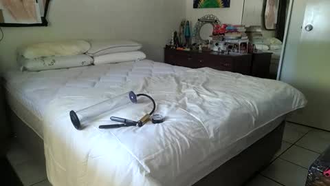 Snapshot of barrablazer76 chatting on October 2, 3:27 am barrablazer76 online show from October 2, 3:27 am