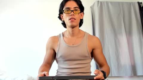 Bastian Maalouf  online show from January 17, 8:17 pm