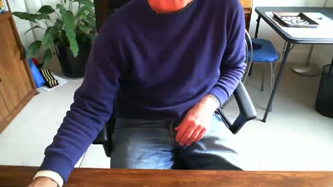 BateBro13 online show from February 9, 9:06 pm