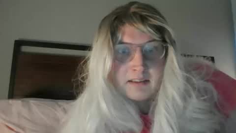 BjBambi online show from December 13, 6:10 am