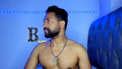 john online show from April 11, 7:45 am