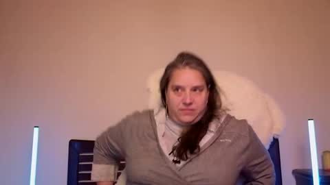 Love online show from November 22, 7:56 pm