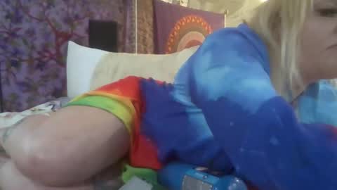 bdeunltd online show from April 12, 10:03 pm