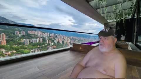 Dookie online show from February 9, 8:45 pm