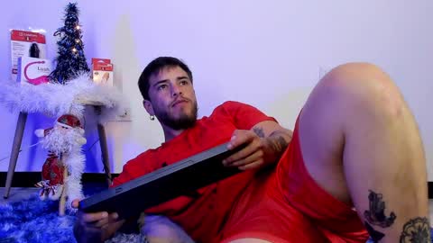 beard_xox online show from December 14, 9:24 pm