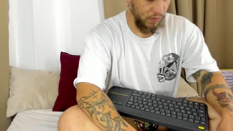 beard_xox online show from February 8, 10:29 pm