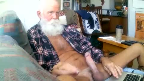 beardbushy online show from September 28, 4:16 pm