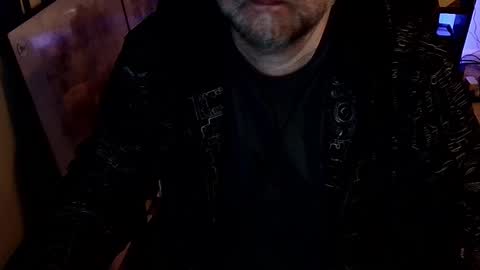 BeardedTrouble online show from November 3, 3:07 am