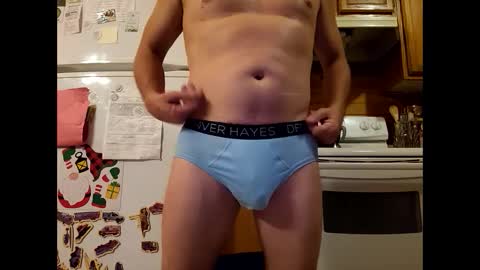 Snapshot of bearded_woodsman chatting on September 30, 4:56 am bearded_woodsman online show from September 30, 4:56 am