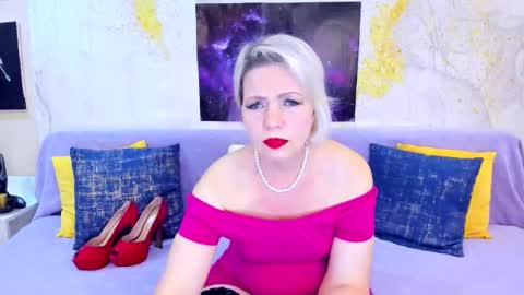 BeatifullHellen online show from December 3, 8:09 pm