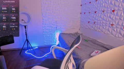 Beatrice online show from April 19, 12:17 pm