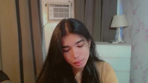 TRIXIE online show from March 31, 2:34 am