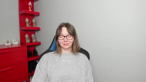 Zoe online show from April 9, 6:19 am