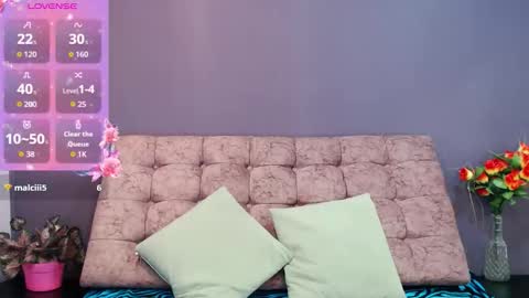 Becky online show from November 18, 1:03 pm