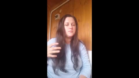 Snapshot of beckyanderson_ chatting on October 21, 12:32 pm Becky online show from October 21, 12:32 pm