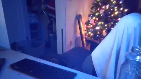 beefystick93 online show from December 2, 2:14 pm