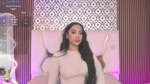 BELLA online show from November 17, 8:00 pm