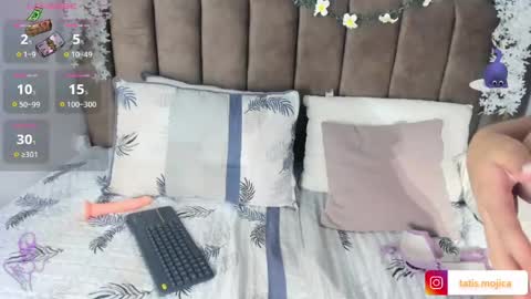 bella13_ online show from March 31, 8:53 pm