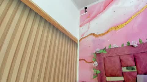 Melanie  online show from July 17, 10:50 am