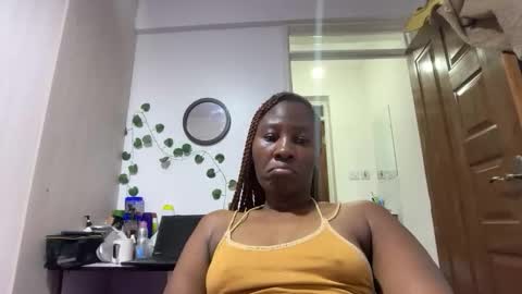bella_c8 online show from March 8, 2:26 am