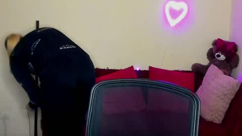 Bella online show from April 7, 5:31 am