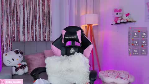 bella igbella hunttt online show from May 14, 1:59 am