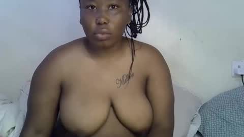 bella_noire1 online show from June 8, 5:41 am